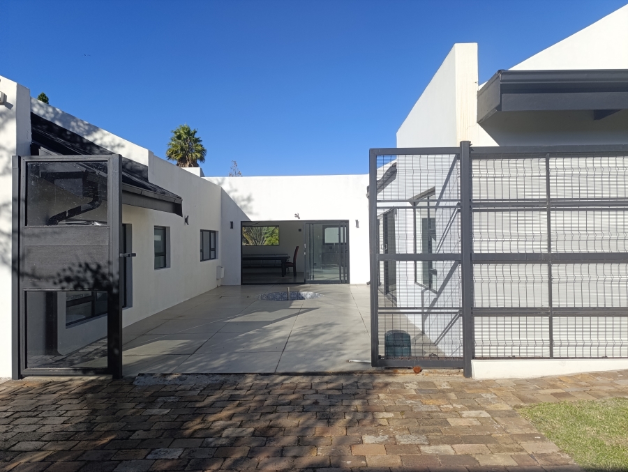 6 Bedroom Property for Sale in Die Heuwel Mpumalanga
