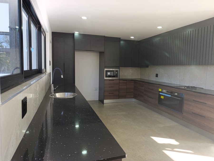 6 Bedroom Property for Sale in Die Heuwel Mpumalanga