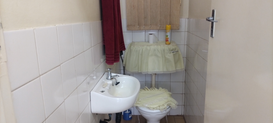 To Let Commercial Property for Rent in Nelspruit Mpumalanga