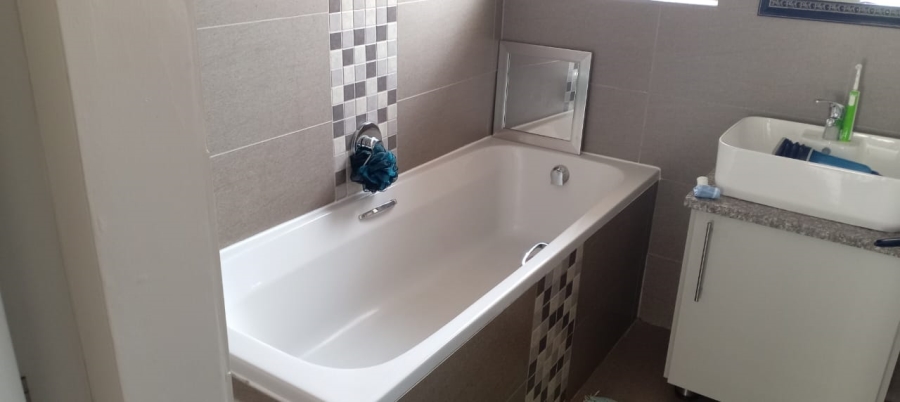 3 Bedroom Property for Sale in Terra Nova Mpumalanga