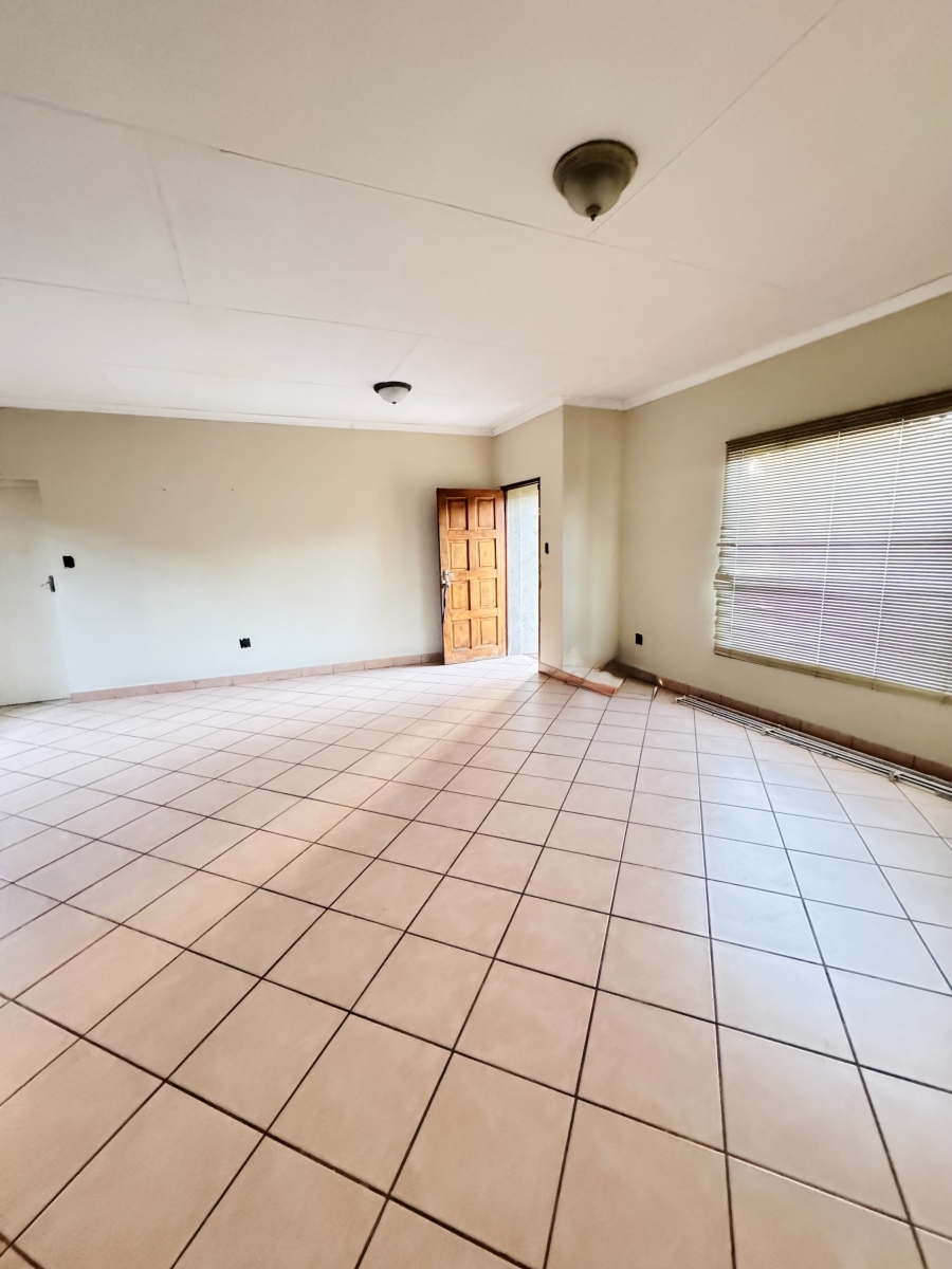 3 Bedroom Property for Sale in Mineralia Mpumalanga
