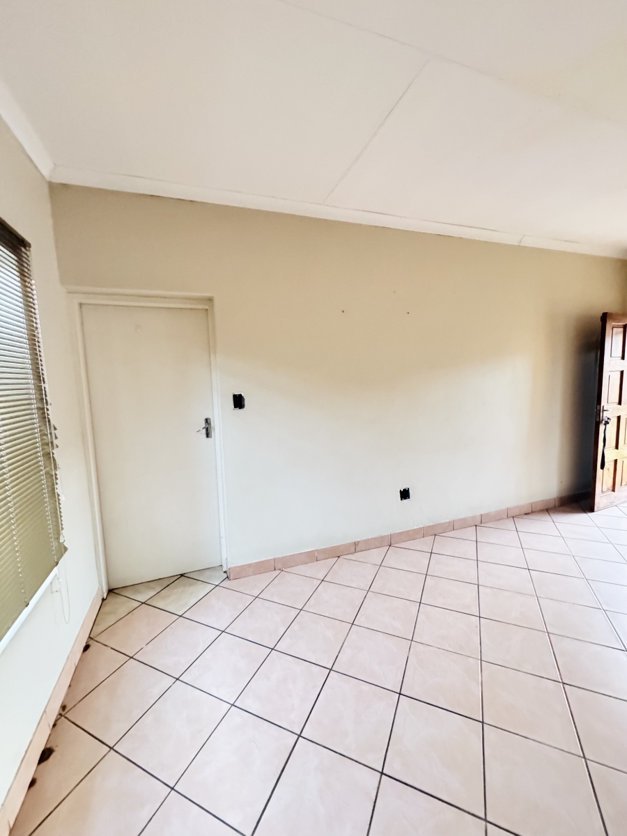 3 Bedroom Property for Sale in Mineralia Mpumalanga