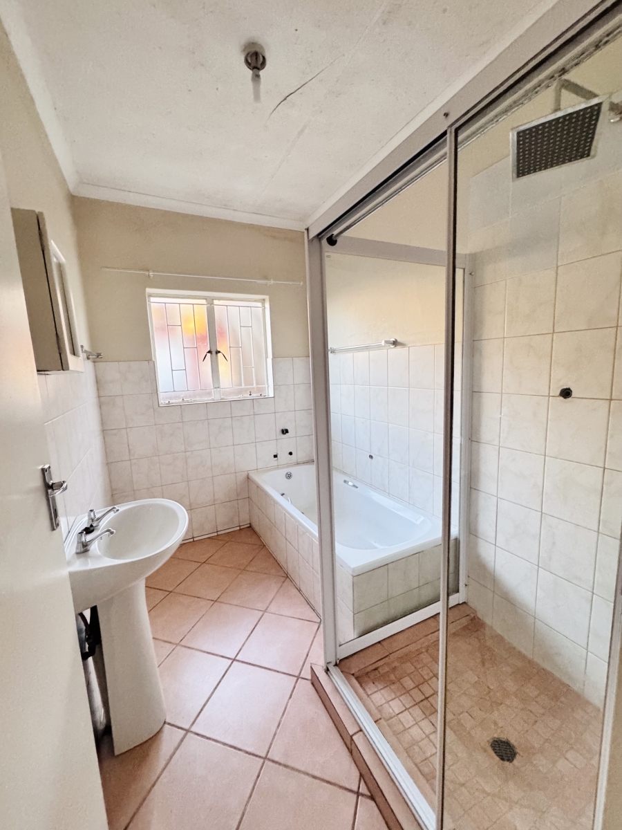 3 Bedroom Property for Sale in Mineralia Mpumalanga