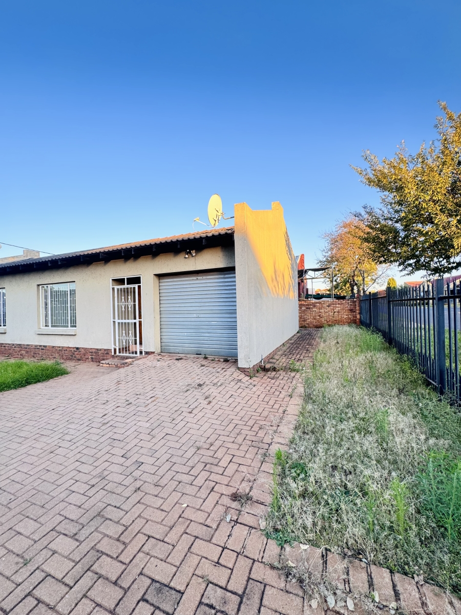 3 Bedroom Property for Sale in Mineralia Mpumalanga