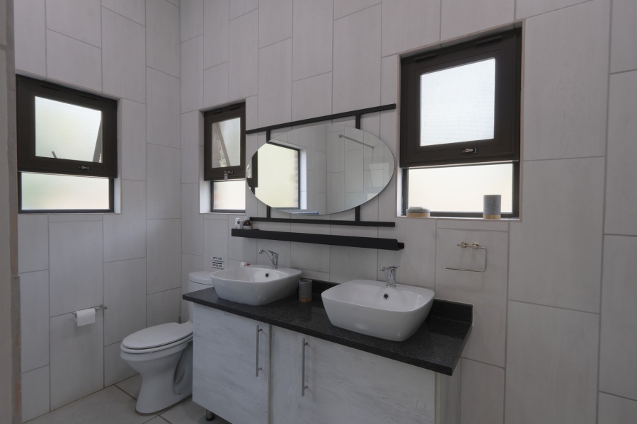 3 Bedroom Property for Sale in Marloth Park Mpumalanga