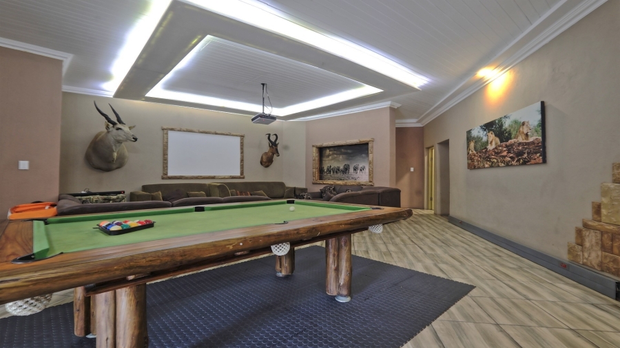 7 Bedroom Property for Sale in Marloth Park Mpumalanga