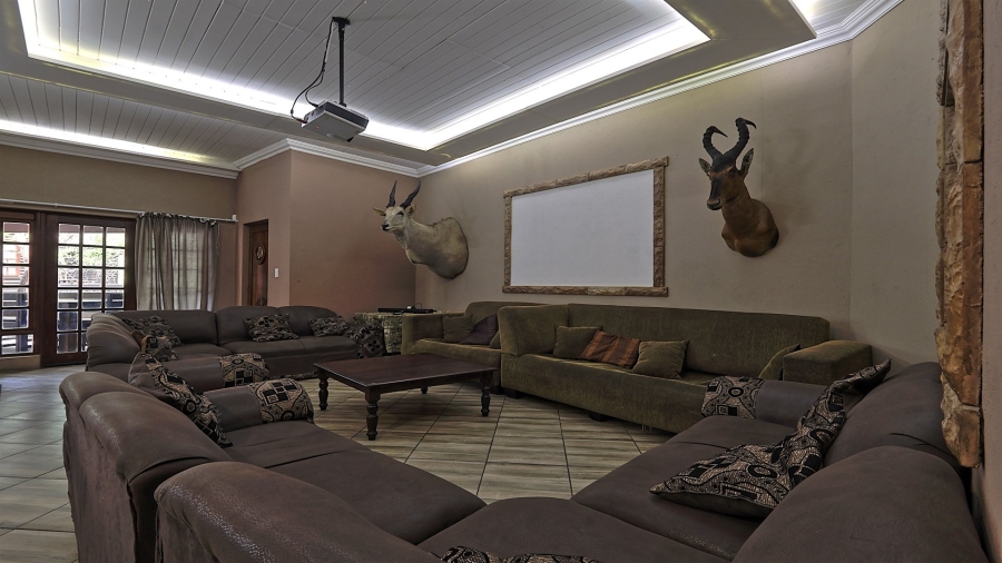 7 Bedroom Property for Sale in Marloth Park Mpumalanga