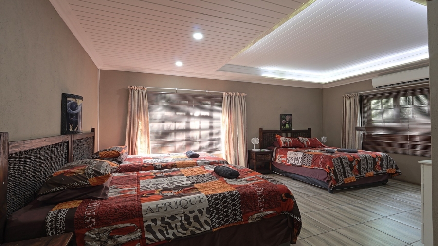 7 Bedroom Property for Sale in Marloth Park Mpumalanga