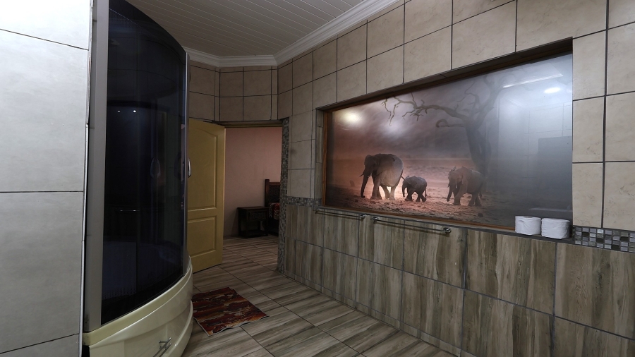 7 Bedroom Property for Sale in Marloth Park Mpumalanga