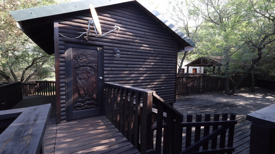 7 Bedroom Property for Sale in Marloth Park Mpumalanga