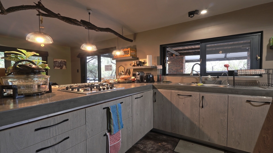 2 Bedroom Property for Sale in Marloth Park Mpumalanga