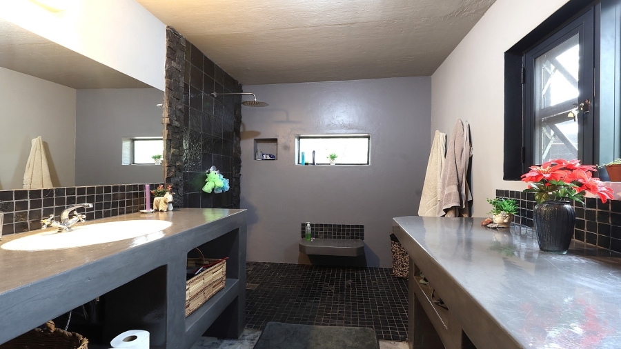 2 Bedroom Property for Sale in Marloth Park Mpumalanga