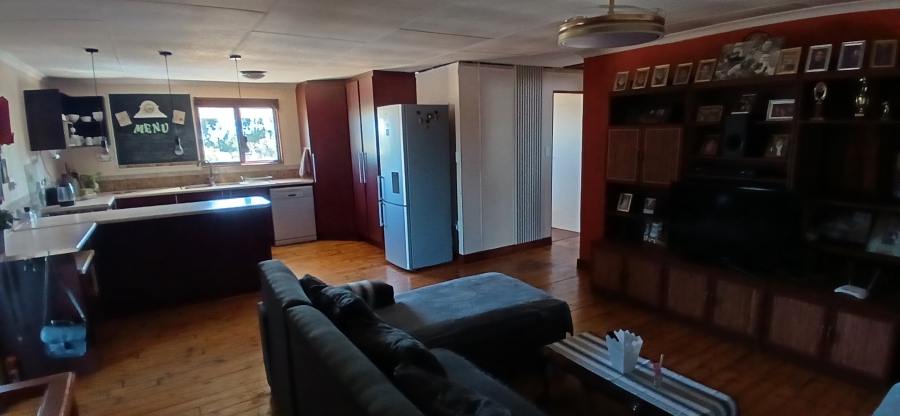 4 Bedroom Property for Sale in Kromdraai AH Mpumalanga