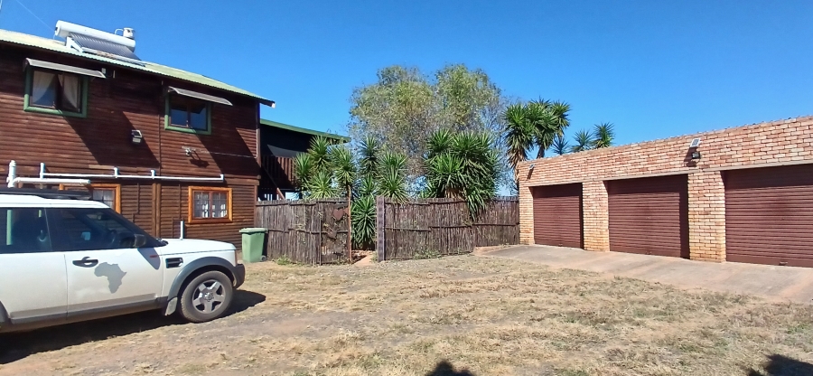 4 Bedroom Property for Sale in Kromdraai AH Mpumalanga