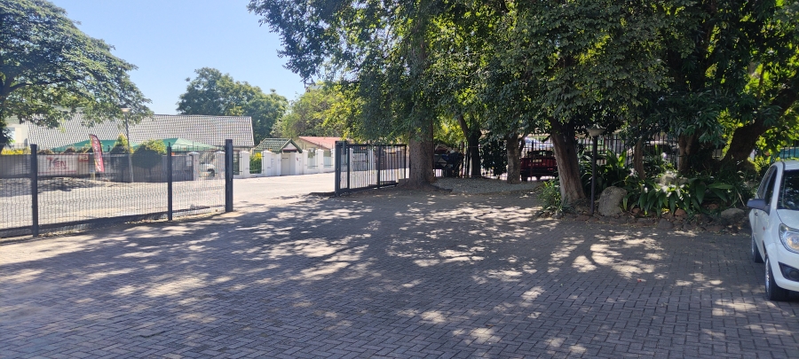 To Let Commercial Property for Rent in Sonheuwel Ext 1 Mpumalanga