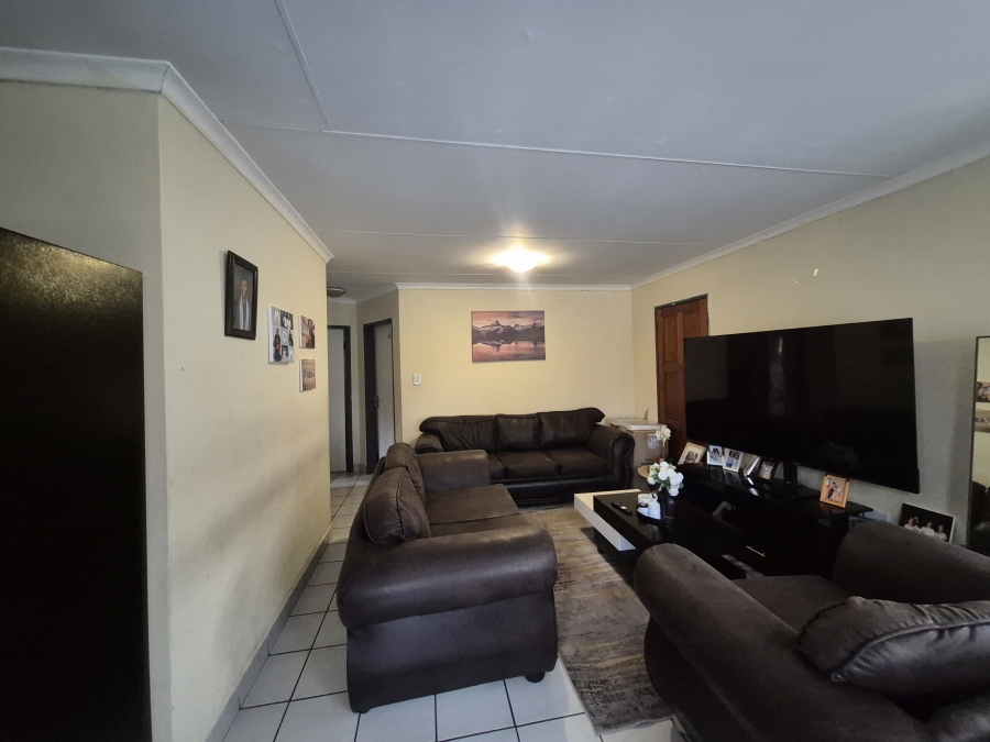 To Let 3 Bedroom Property for Rent in Evander Mpumalanga