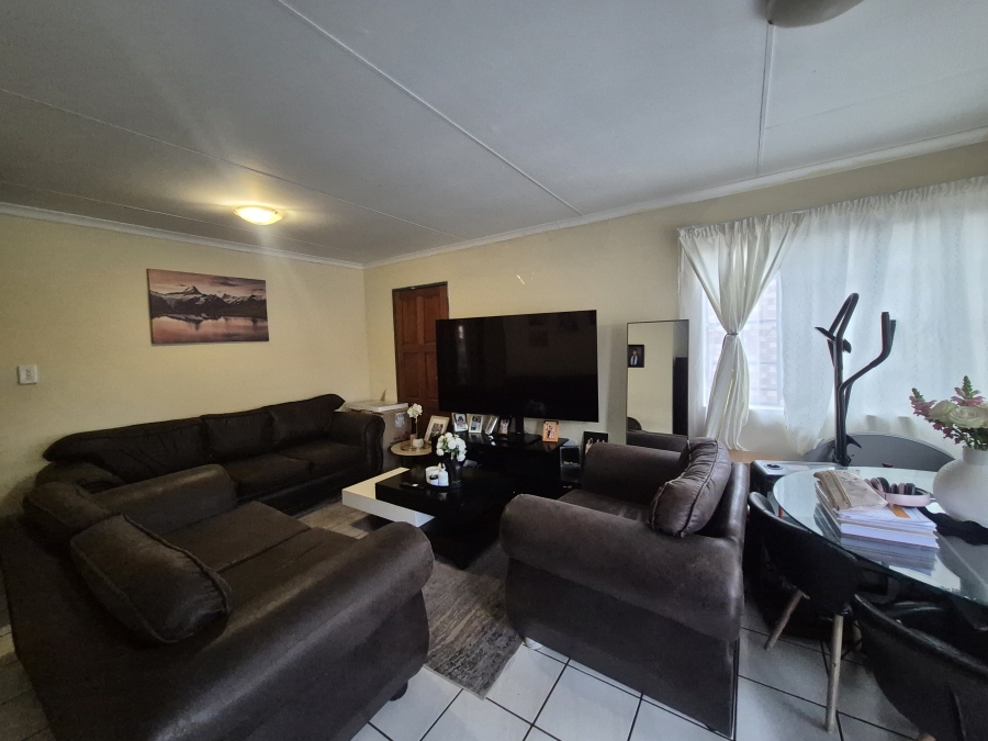 To Let 3 Bedroom Property for Rent in Evander Mpumalanga