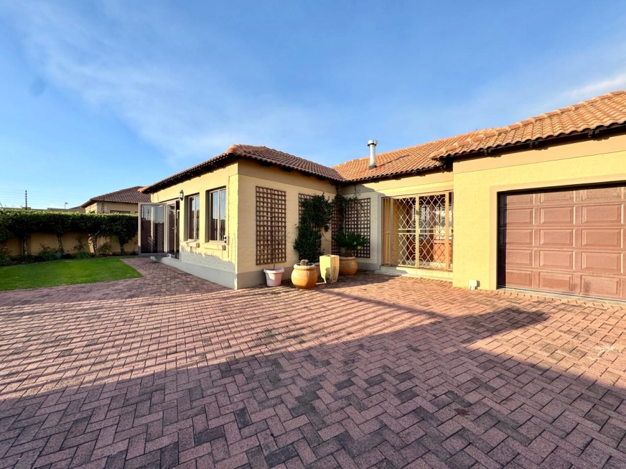3 Bedroom Property for Sale in Secunda Mpumalanga