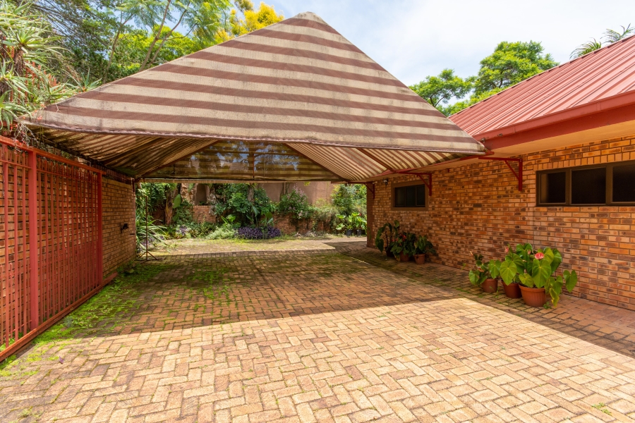 10 Bedroom Property for Sale in White River Ext 5 Mpumalanga