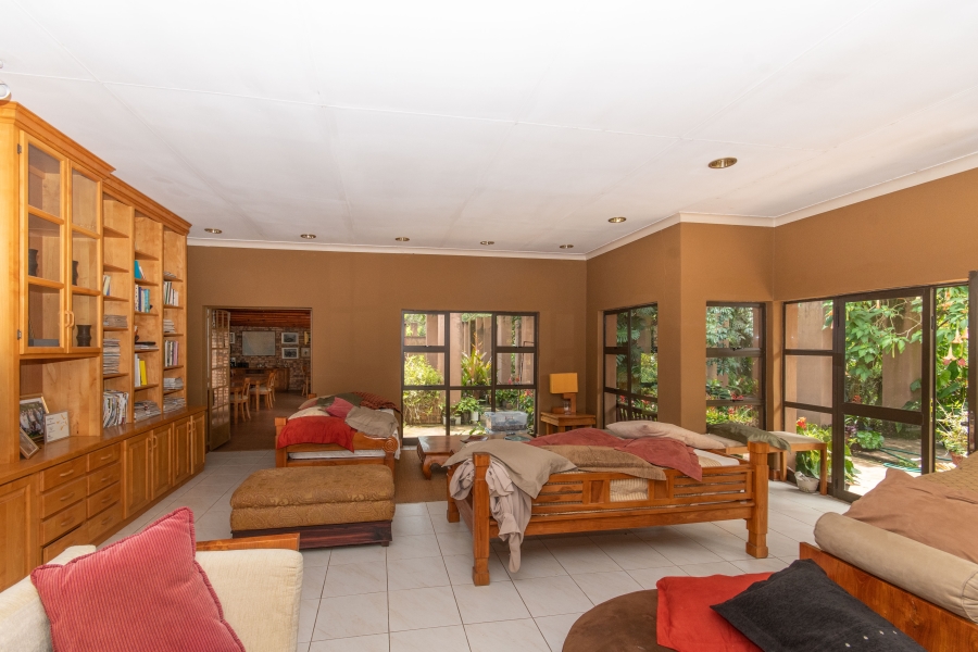 10 Bedroom Property for Sale in White River Ext 5 Mpumalanga