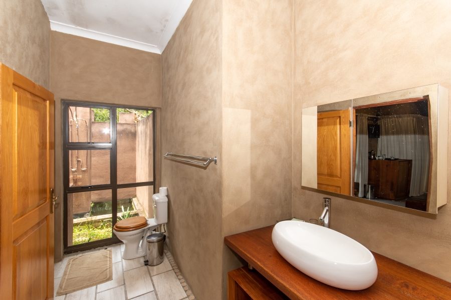 10 Bedroom Property for Sale in White River Ext 5 Mpumalanga