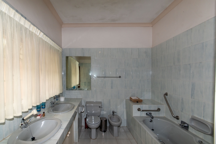 10 Bedroom Property for Sale in White River Ext 5 Mpumalanga