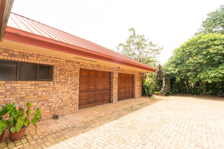 10 Bedroom Property for Sale in White River Ext 5 Mpumalanga