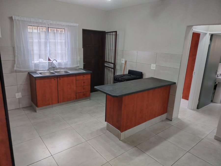 To Let 2 Bedroom Property for Rent in West Acres Mpumalanga