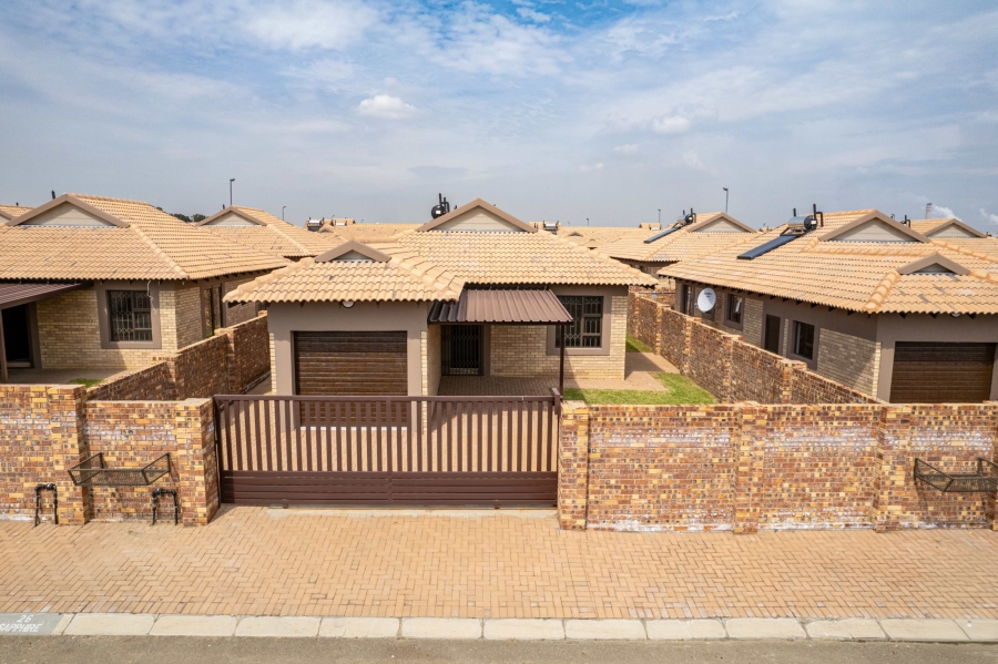 2 Bedroom Property for Sale in Suidheuwel Mpumalanga