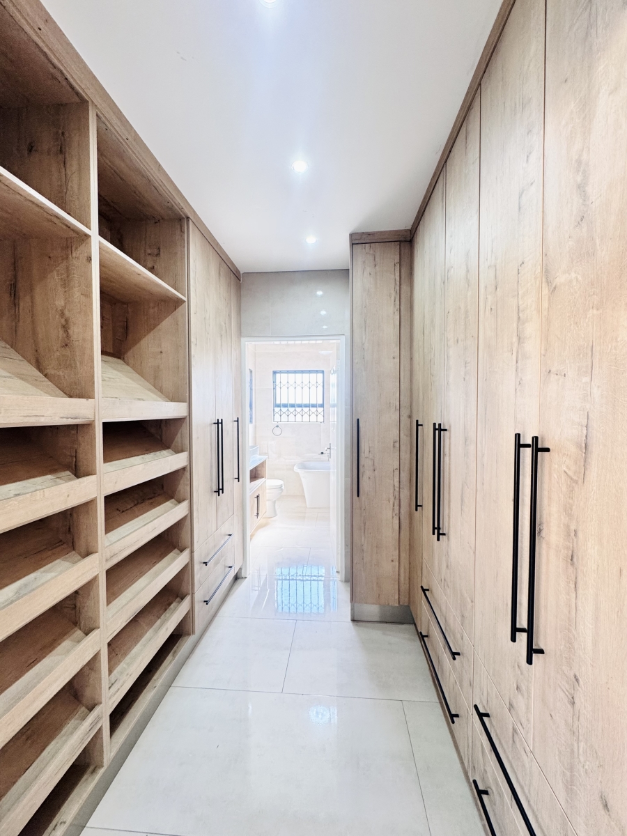 4 Bedroom Property for Sale in Aerorand Mpumalanga