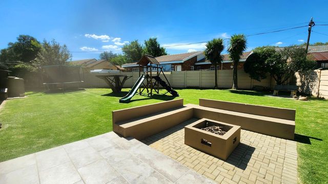 To Let 4 Bedroom Property for Rent in Noordrand Mpumalanga