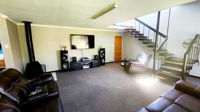 To Let 4 Bedroom Property for Rent in Noordrand Mpumalanga