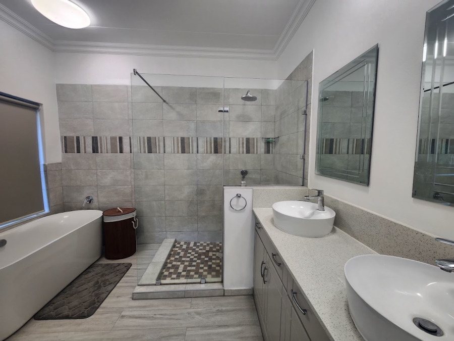 4 Bedroom Property for Sale in Nelspruit Ext 14 Mpumalanga