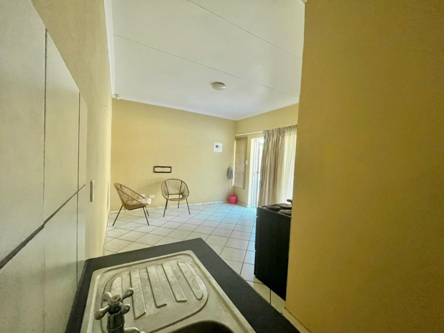 1 Bedroom Property for Sale in Nelspruit Ext 4 Mpumalanga