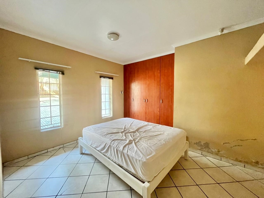 1 Bedroom Property for Sale in Nelspruit Ext 4 Mpumalanga