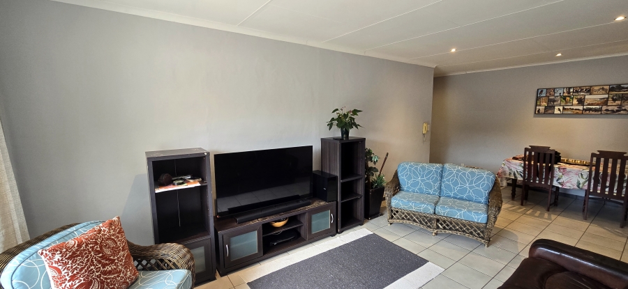 5 Bedroom Property for Sale in Colts Hill Mpumalanga