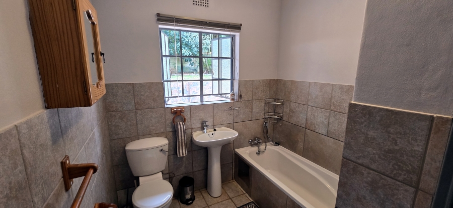 5 Bedroom Property for Sale in Colts Hill Mpumalanga