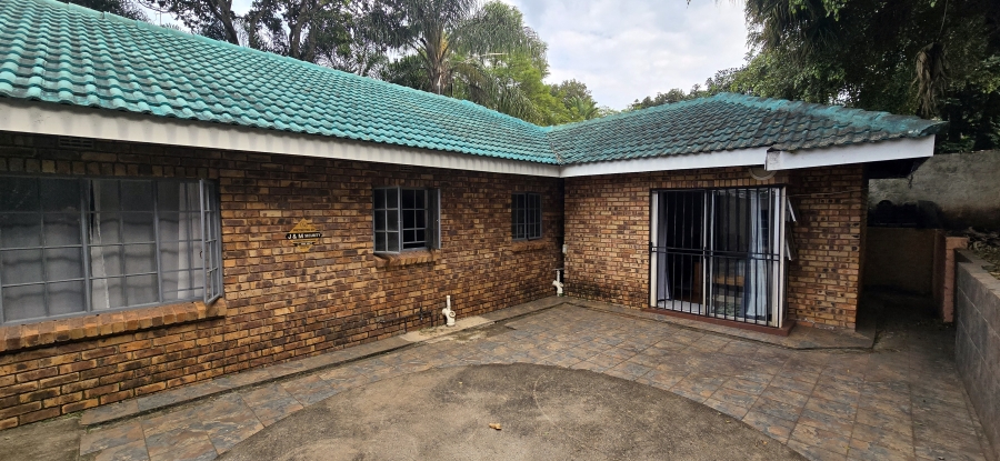 5 Bedroom Property for Sale in Colts Hill Mpumalanga