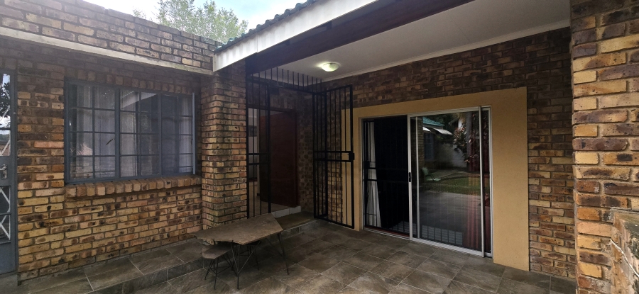 5 Bedroom Property for Sale in Colts Hill Mpumalanga