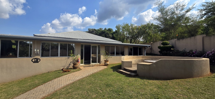 5 Bedroom Property for Sale in White River Mpumalanga