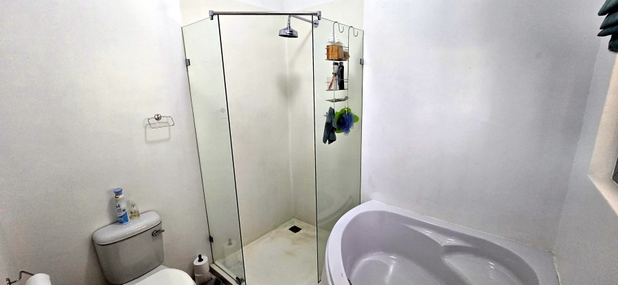 5 Bedroom Property for Sale in White River Mpumalanga