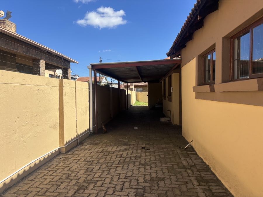 3 Bedroom Property for Sale in Model Park Mpumalanga