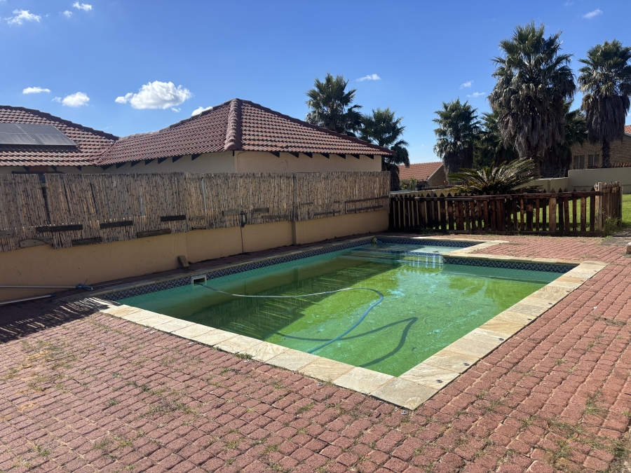 3 Bedroom Property for Sale in Model Park Mpumalanga