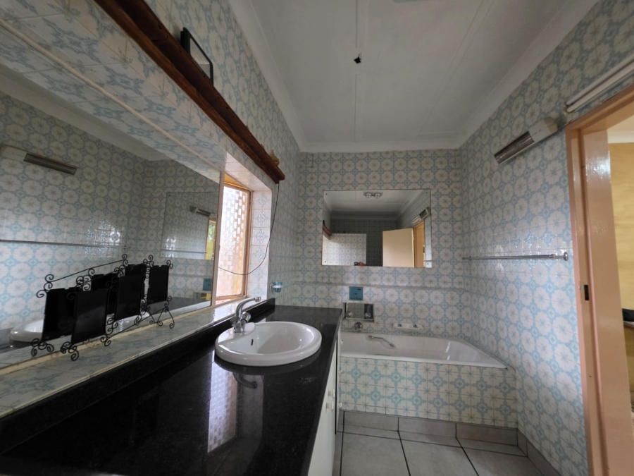 4 Bedroom Property for Sale in Rietkol AH Mpumalanga