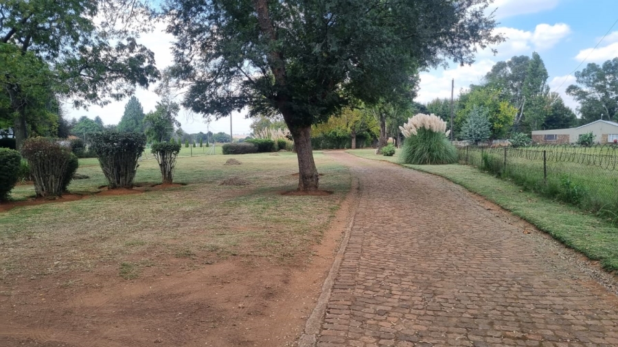 4 Bedroom Property for Sale in Rietkol AH Mpumalanga