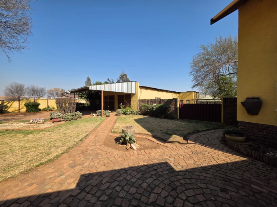 4 Bedroom Property for Sale in Rietkol AH Mpumalanga