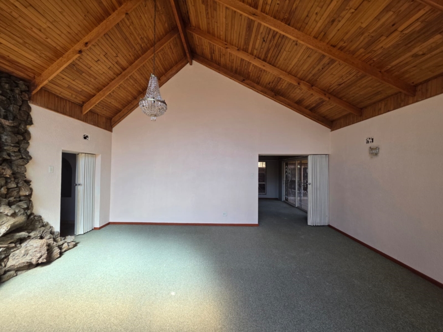 4 Bedroom Property for Sale in Rietkol AH Mpumalanga