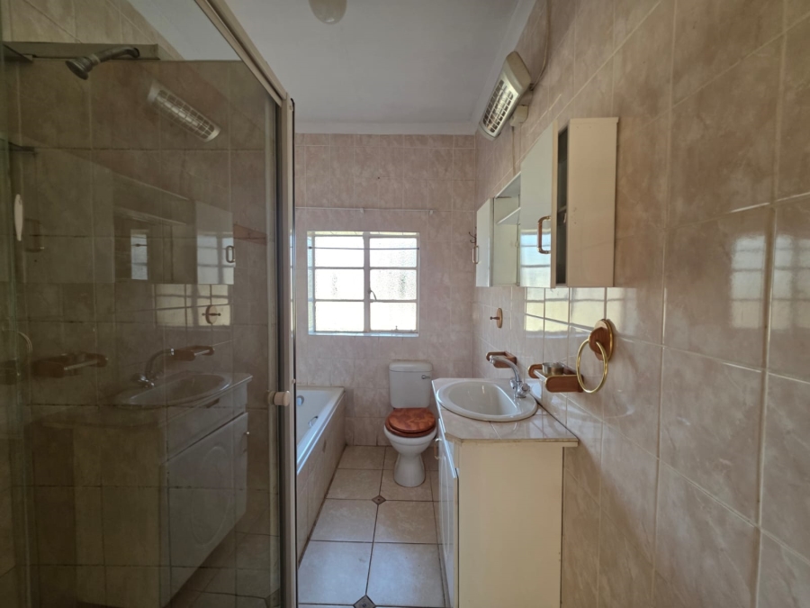 4 Bedroom Property for Sale in Rietkol AH Mpumalanga