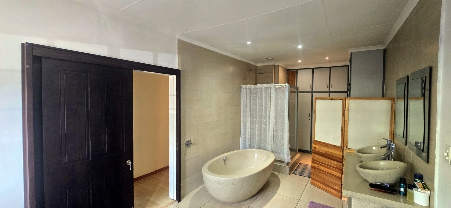3 Bedroom Property for Sale in Kingsview Ext 2 Mpumalanga