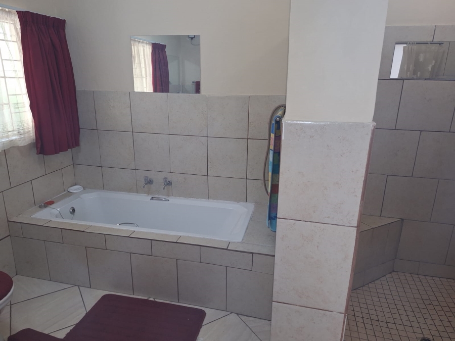 3 Bedroom Property for Sale in Msholozi Mpumalanga
